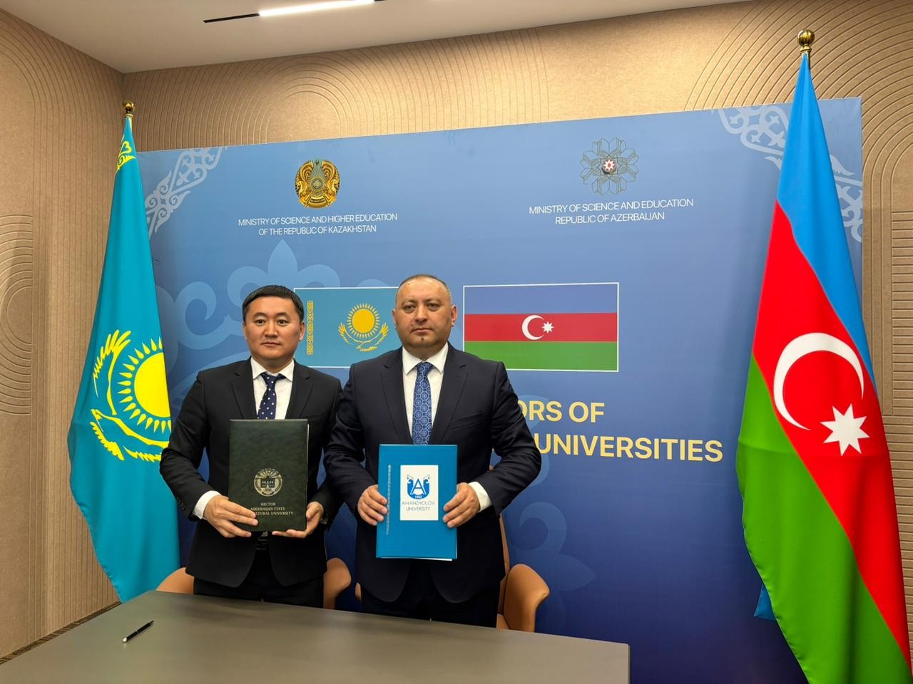 ADAU ilə Qazaxıstanın ali təhsil müəssisələri arasında memorandum imzalanıb - FOTOLAR